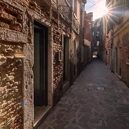 Fenix Colombina In Biennale - Your Little House Venice Exterior photo